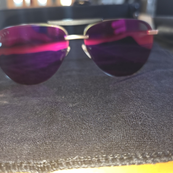 Diff Eyewear Gold Frame Sunglasses with Purple Lenses - Picture 1 of 6
